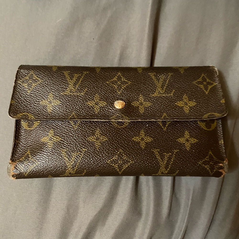 Authentic Louis Vuitton wallet